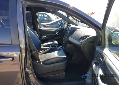 2017 Dodge Grand Caravan Gt z USA, uszkodzony, nr VIN 2C4RDGEG9HR852570